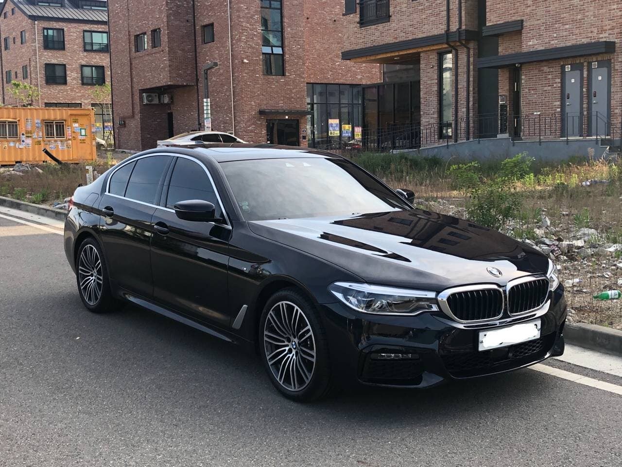 BMW 5시리즈 530i xDrive M 스포츠 플러스 게시글 썸네일