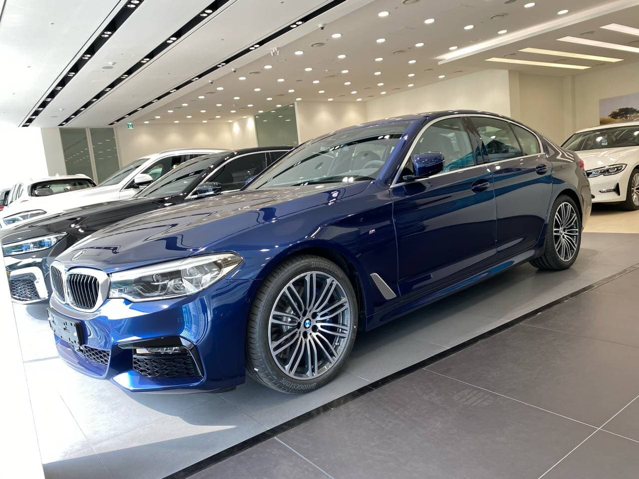 BMW 5시리즈 530i M 스포츠 플러스 OE 게시글 썸네일