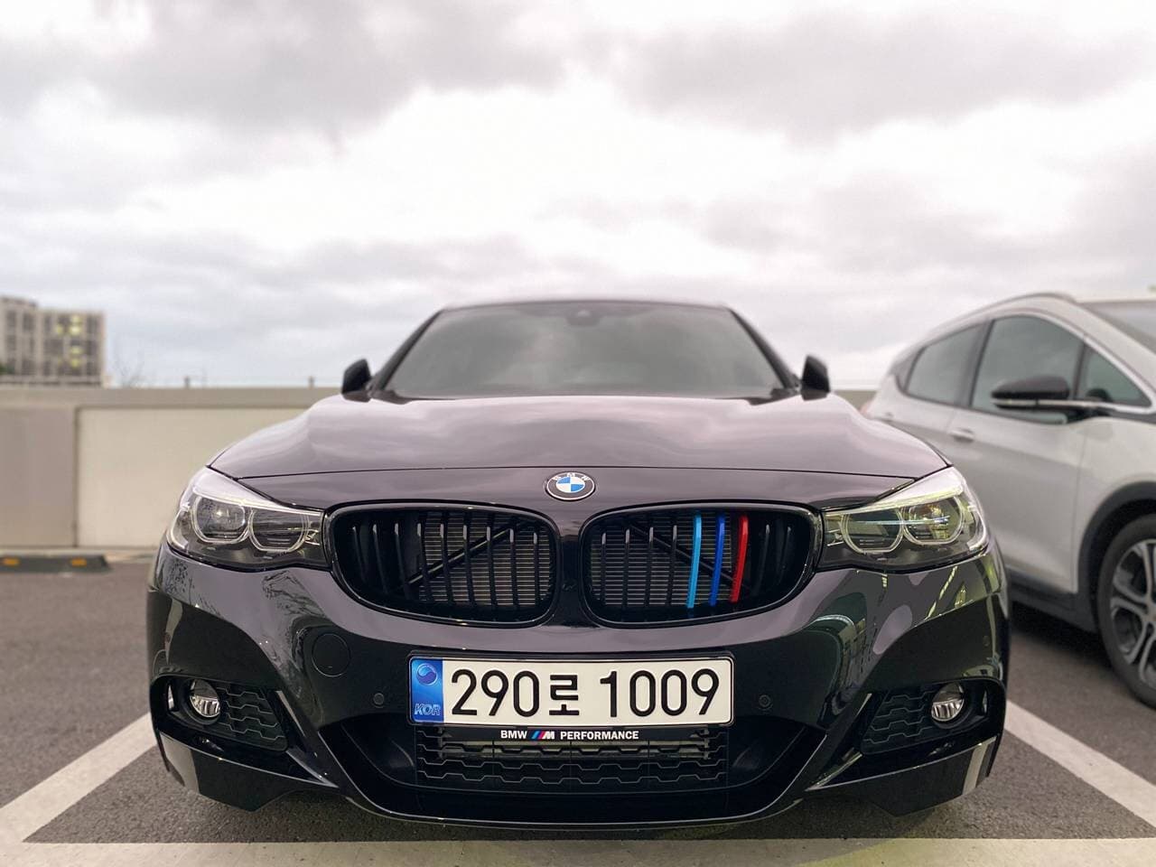BMW 3시리즈 그란투리스모 320d GT xDrive M 스포츠 Pre 게시글 썸네일