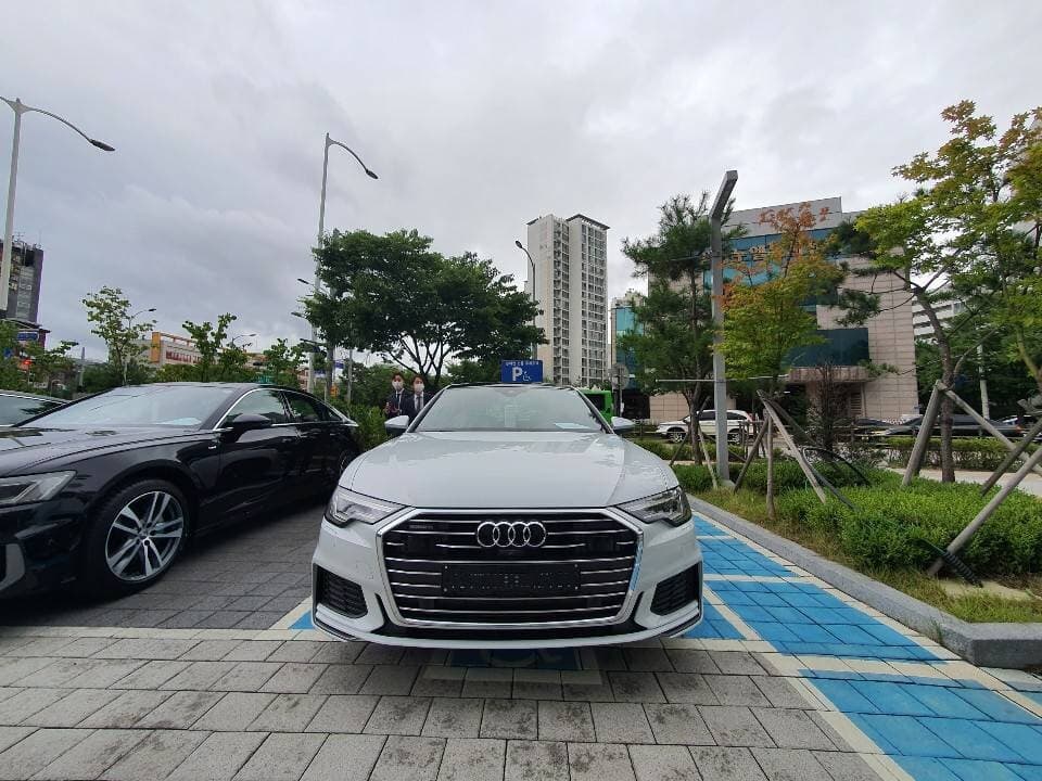 아우디 A6 45 TDI 콰트로 프리미엄 게시글 썸네일
