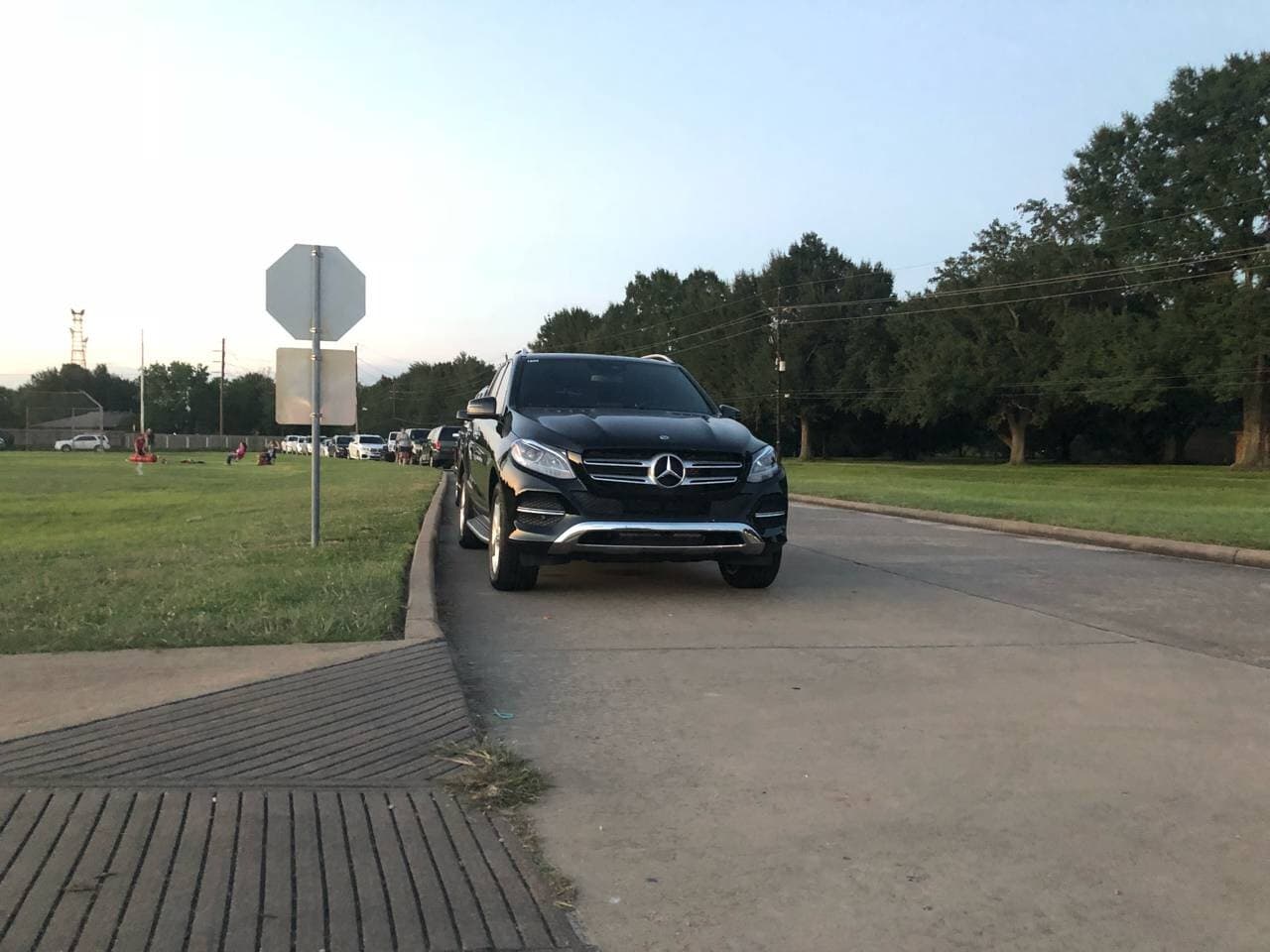 벤츠 GLE-클래스 GLE 300d 4MATIC 게시글 썸네일