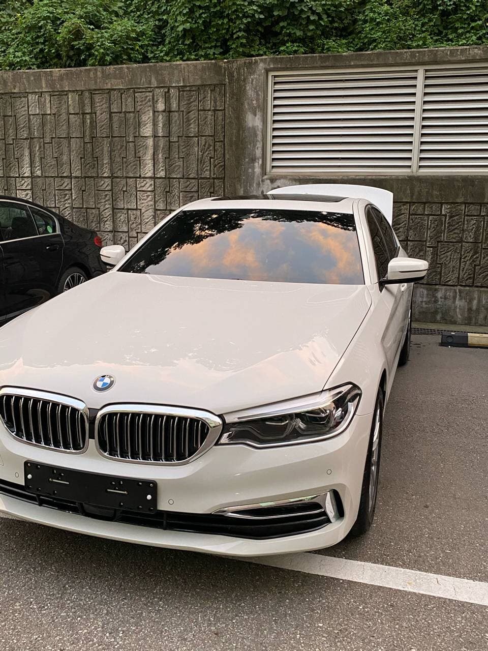 BMW 5시리즈 520i 럭셔리 OE 게시글 썸네일