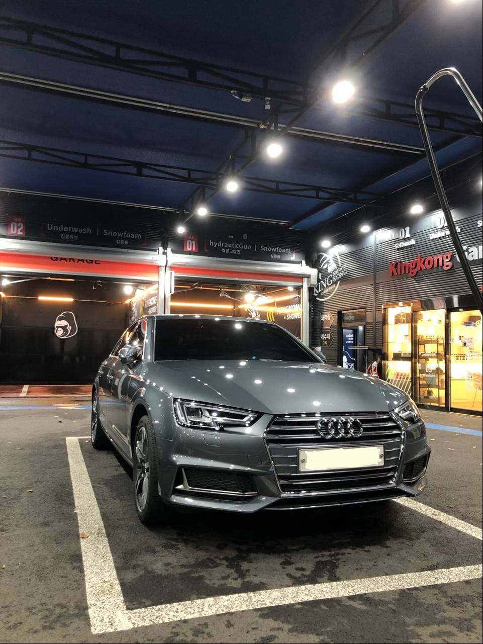 아우디 A4 40 TFSI 프리미엄 게시글 썸네일