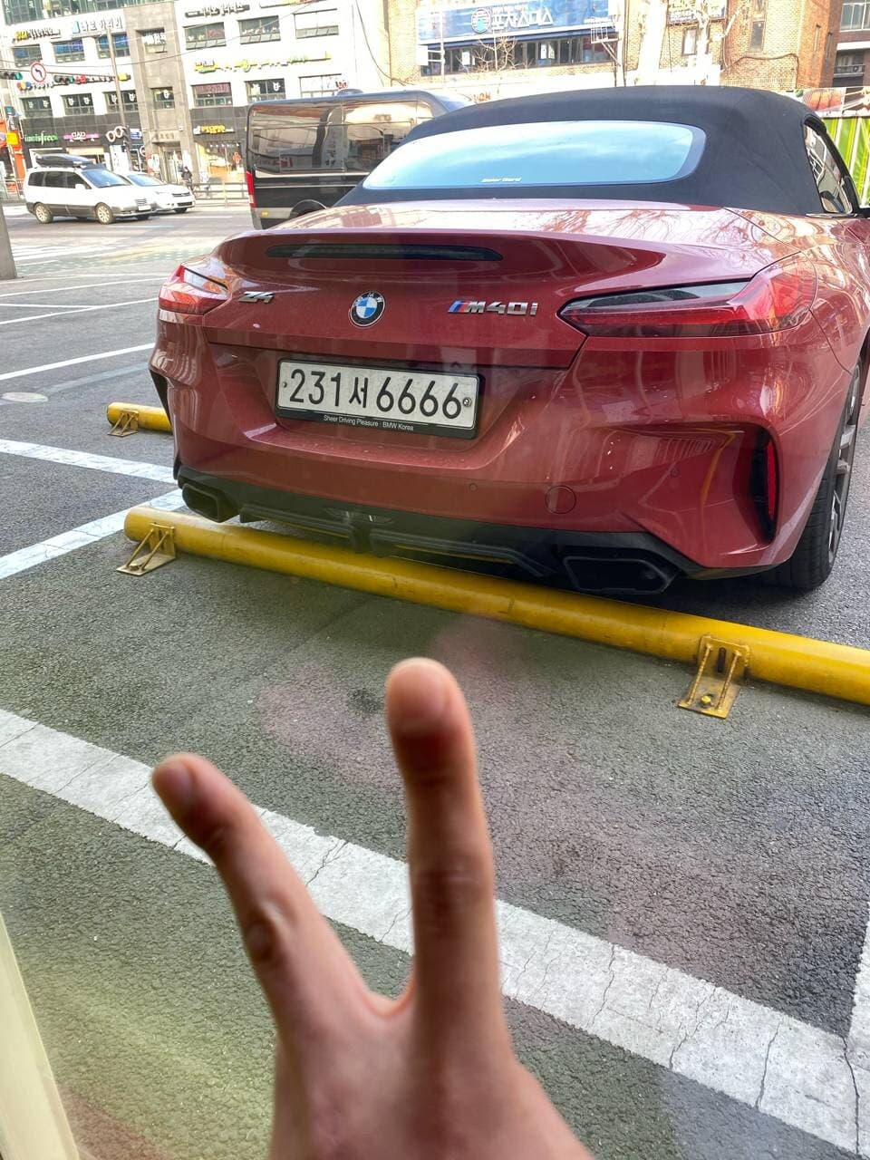 BMW Z4 M40i 게시글 썸네일