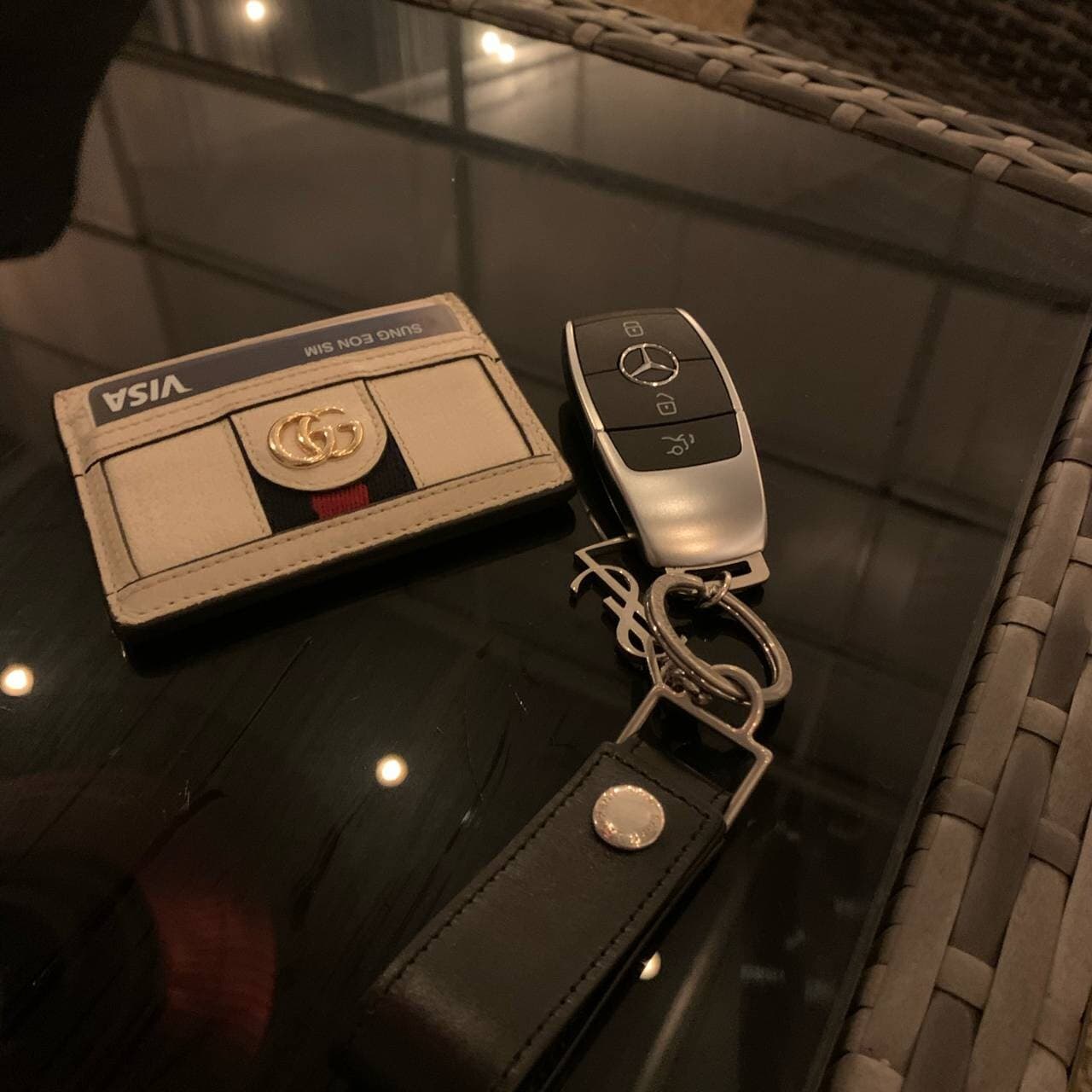 벤츠 GLB-클래스 GLB 220 게시글 썸네일