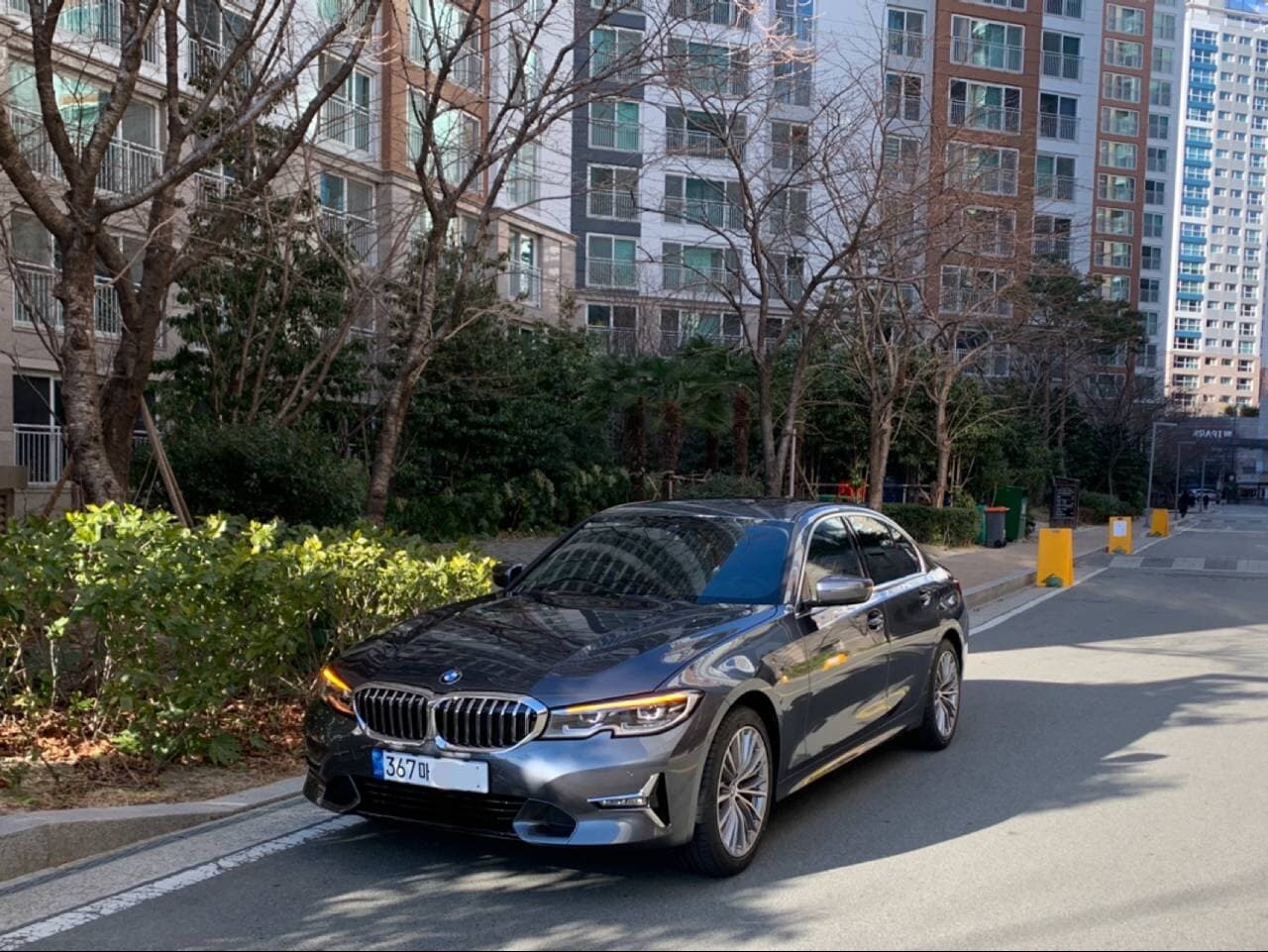 BMW 3시리즈 320i 럭셔리 게시글 썸네일
