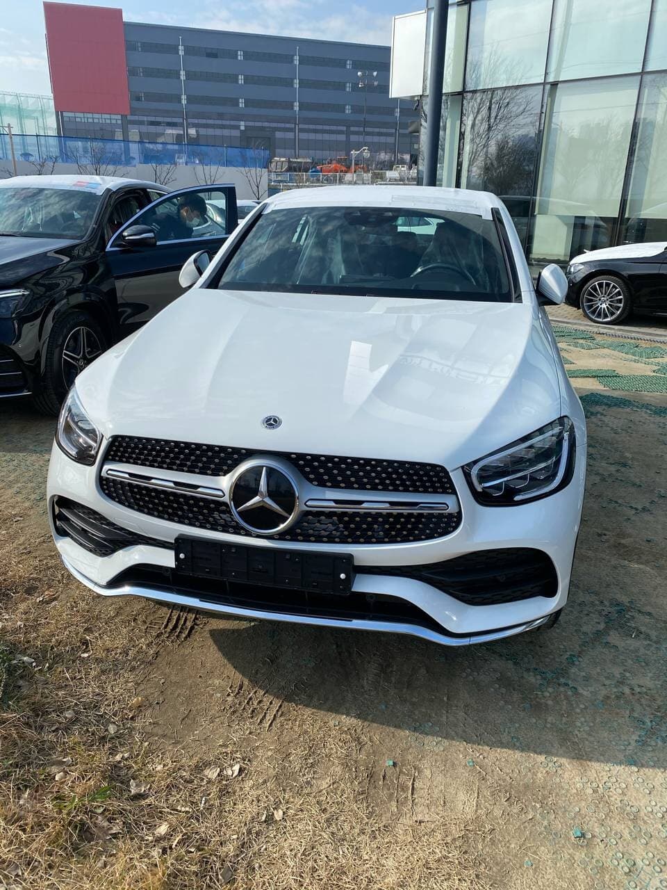벤츠 GLC-클래스 GLC 300e 4MATIC 쿠페 게시글 썸네일