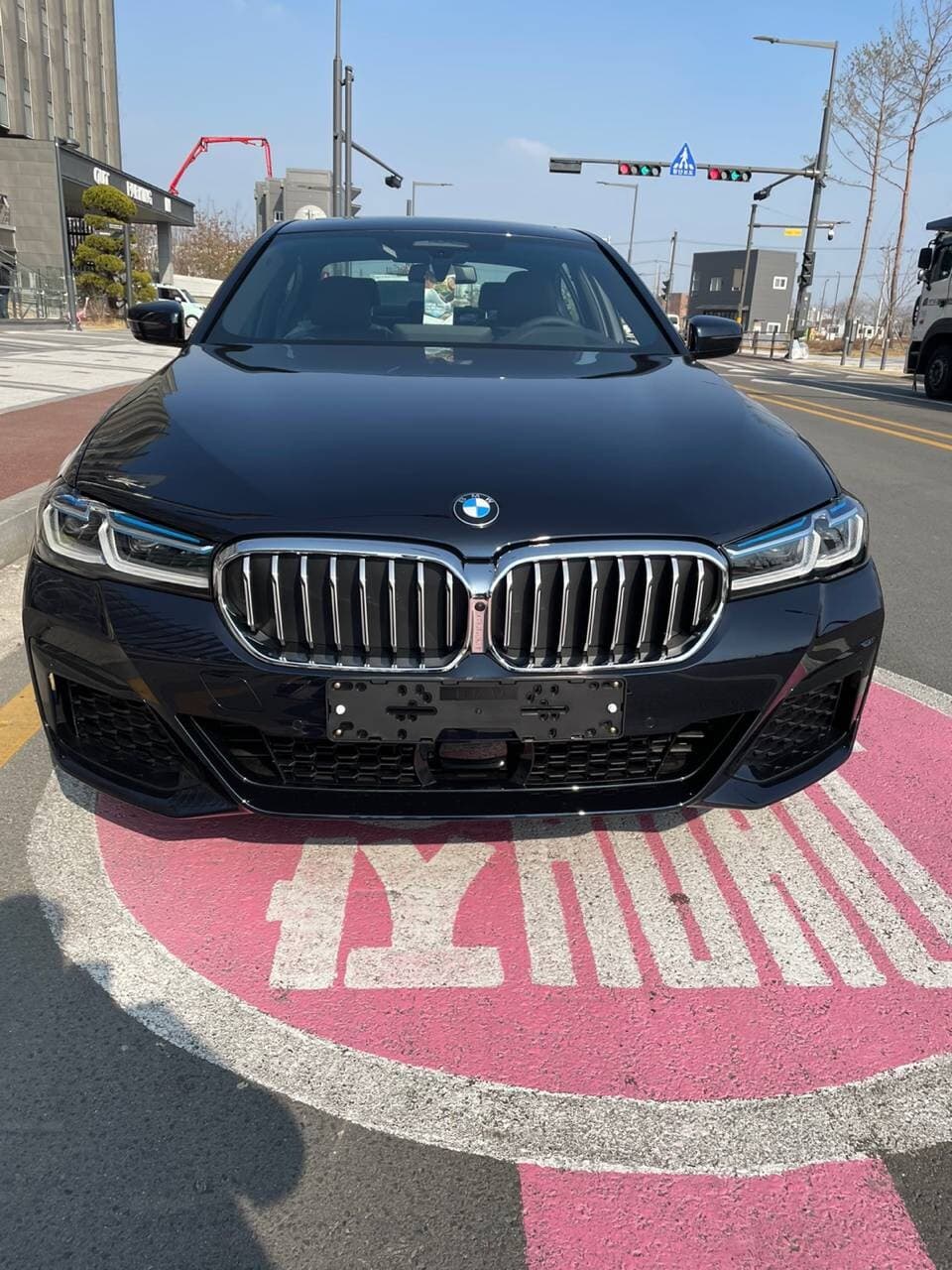BMW 5시리즈 530e M 스포츠 패키지 OC 게시글 썸네일