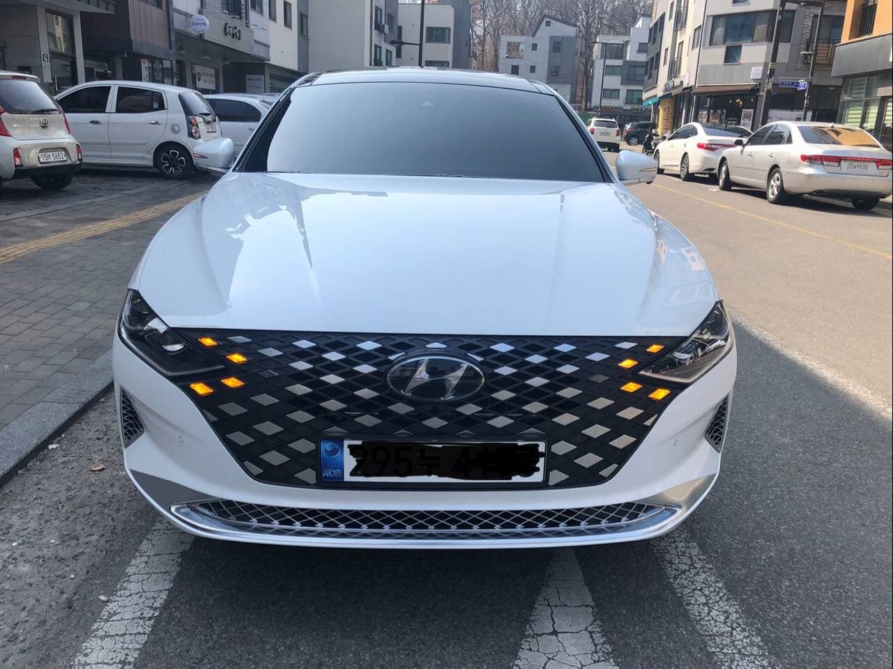 현대 그랜저 하이브리드 캘리그래피 게시글 썸네일