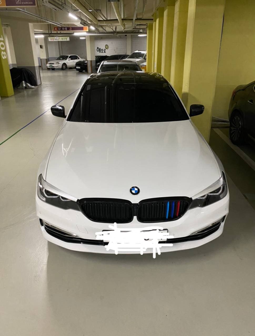 BMW 5시리즈 520i 럭셔리 OE 게시글 썸네일