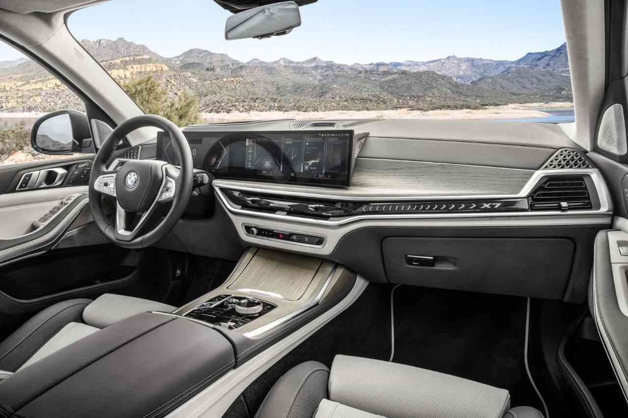 왕 콧구멍 BMW X7 페이스리프트가 공개됐습니다 게시글 썸네일