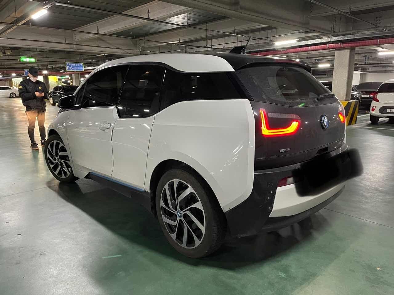 BMW i3 룩스(94Ah) 게시글 썸네일