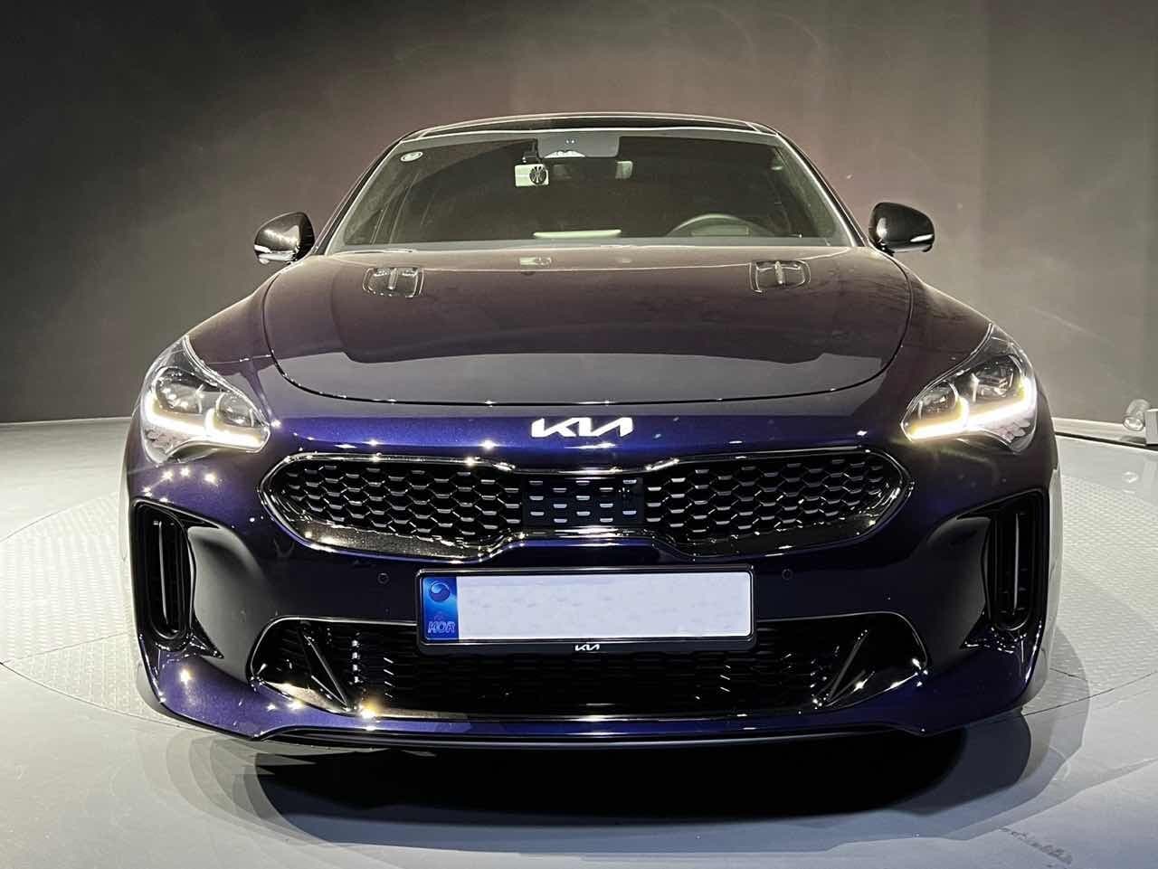 기아 스팅어 3.3 가솔린 터보 아크로 에디션 2WD 게시글 썸네일