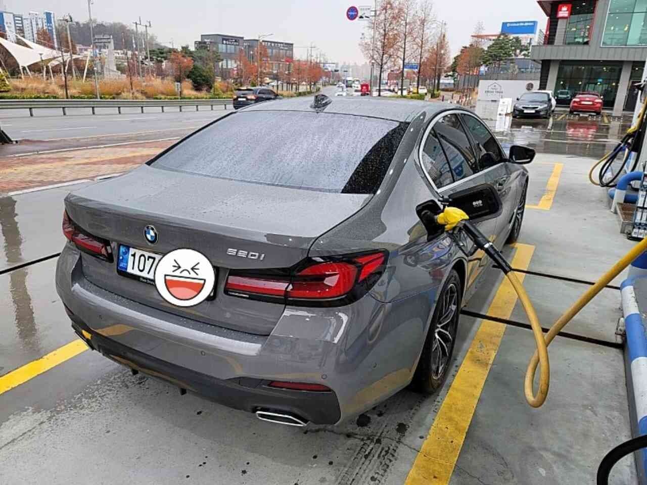 BMW 5시리즈 520i M 스포츠 패키지 게시글 썸네일