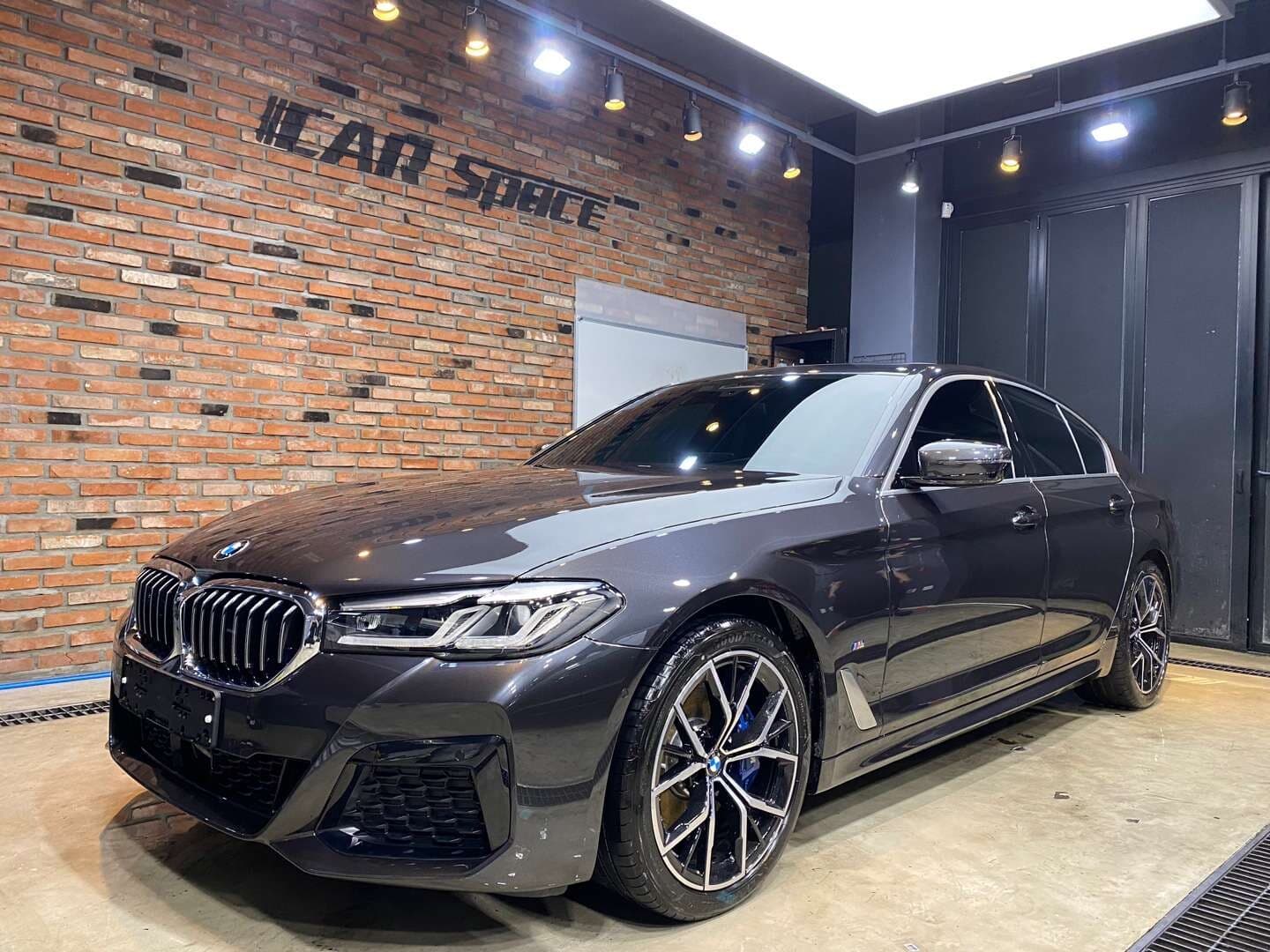 BMW 5시리즈 530i M 스포츠 패키지 OC 게시글 썸네일