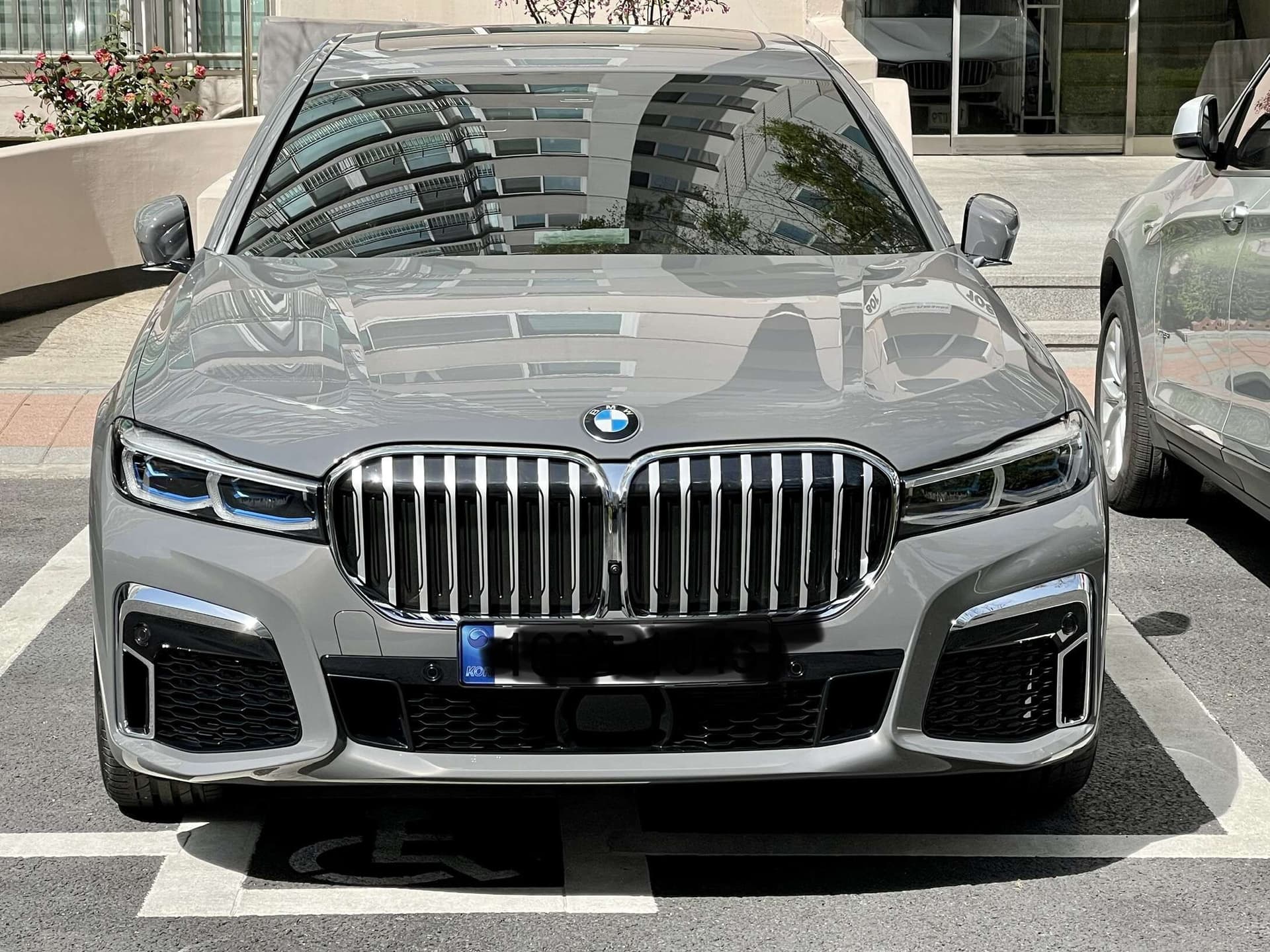 BMW 7시리즈 740Li xDrive M 스포츠 패키지 게시글 썸네일