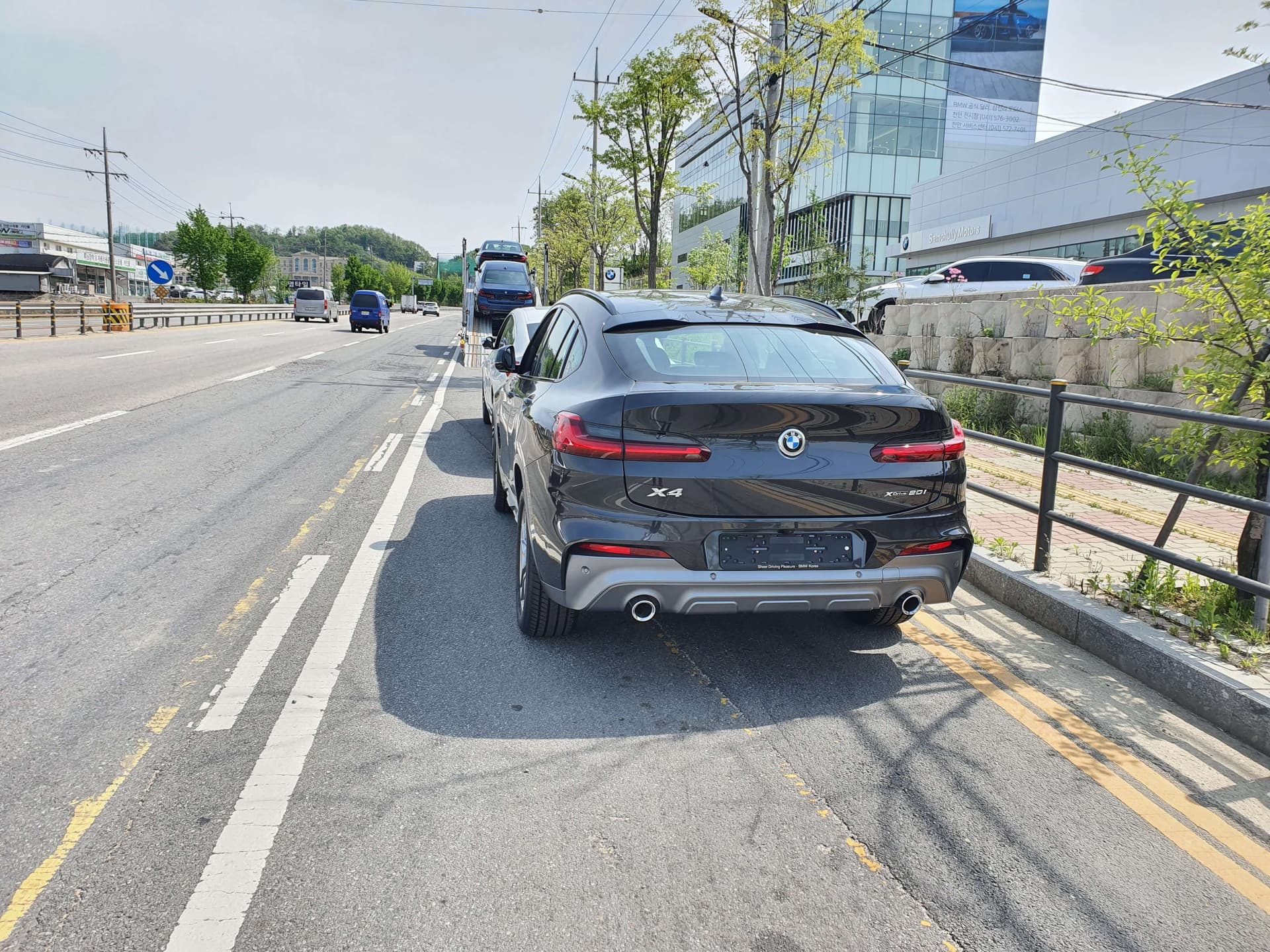 BMW X4 20i xDrive M 스포츠 X 게시글 썸네일