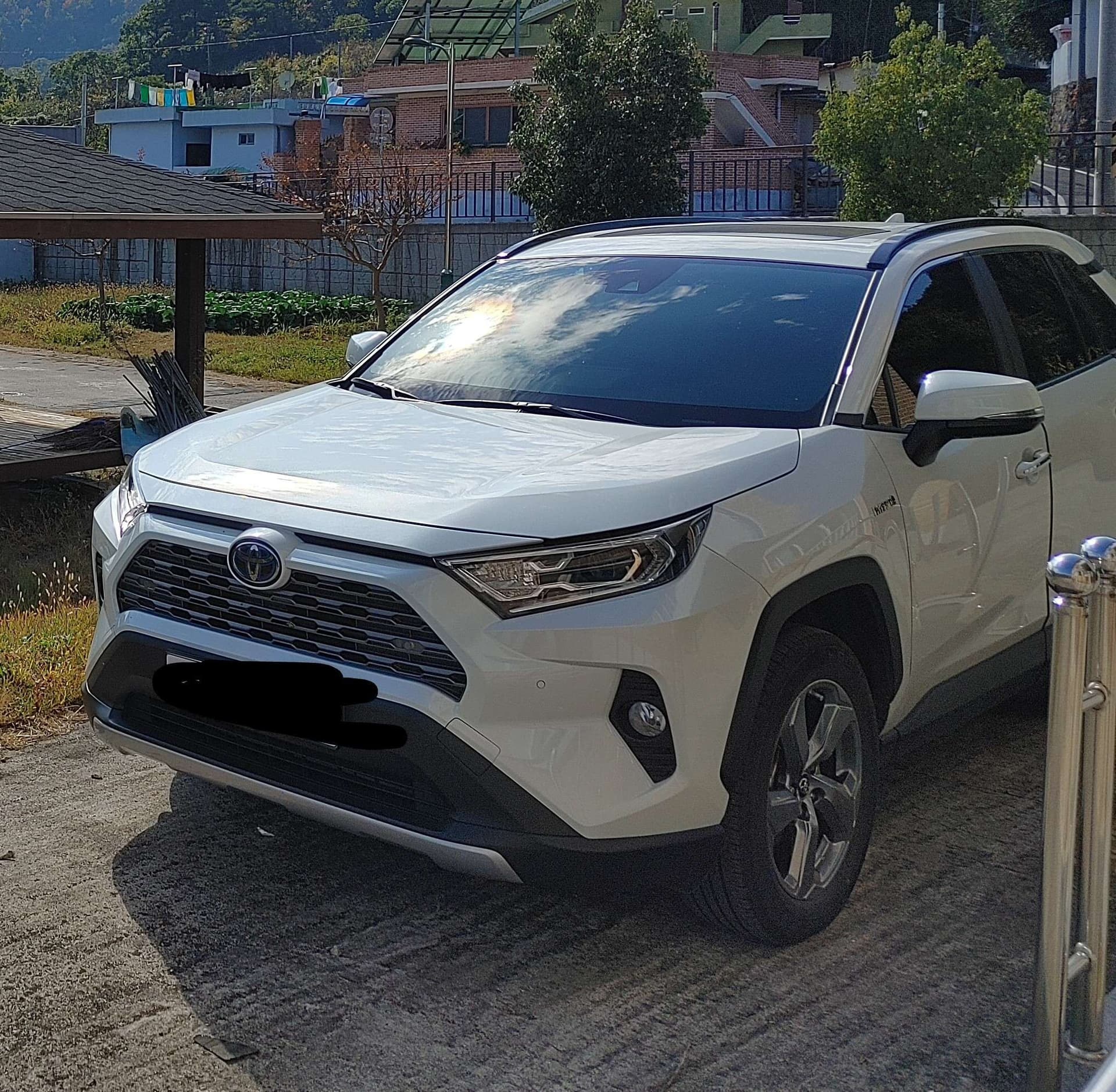 토요타 RAV4 하이브리드 AWD 게시글 썸네일