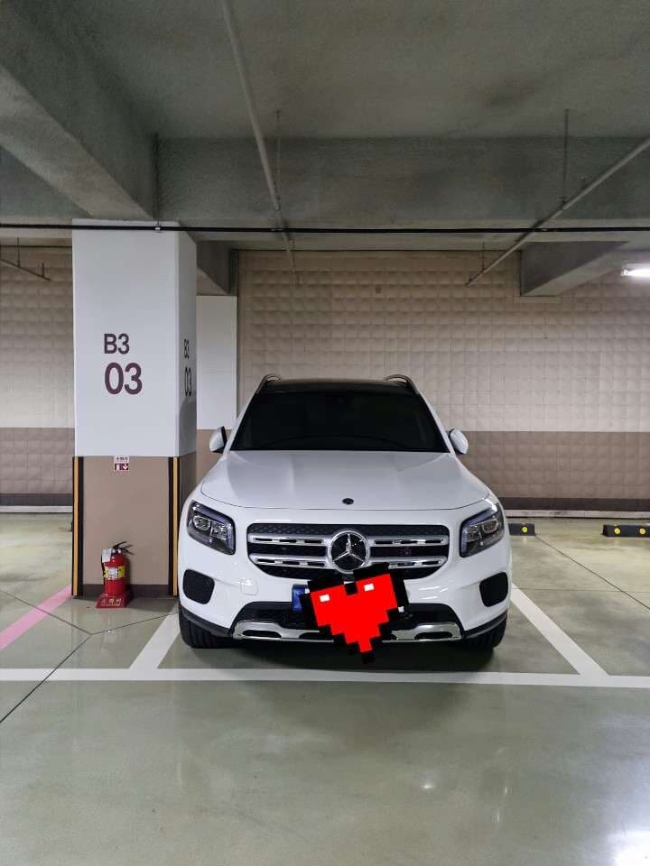 벤츠 GLB-클래스 GLB 220 게시글 썸네일