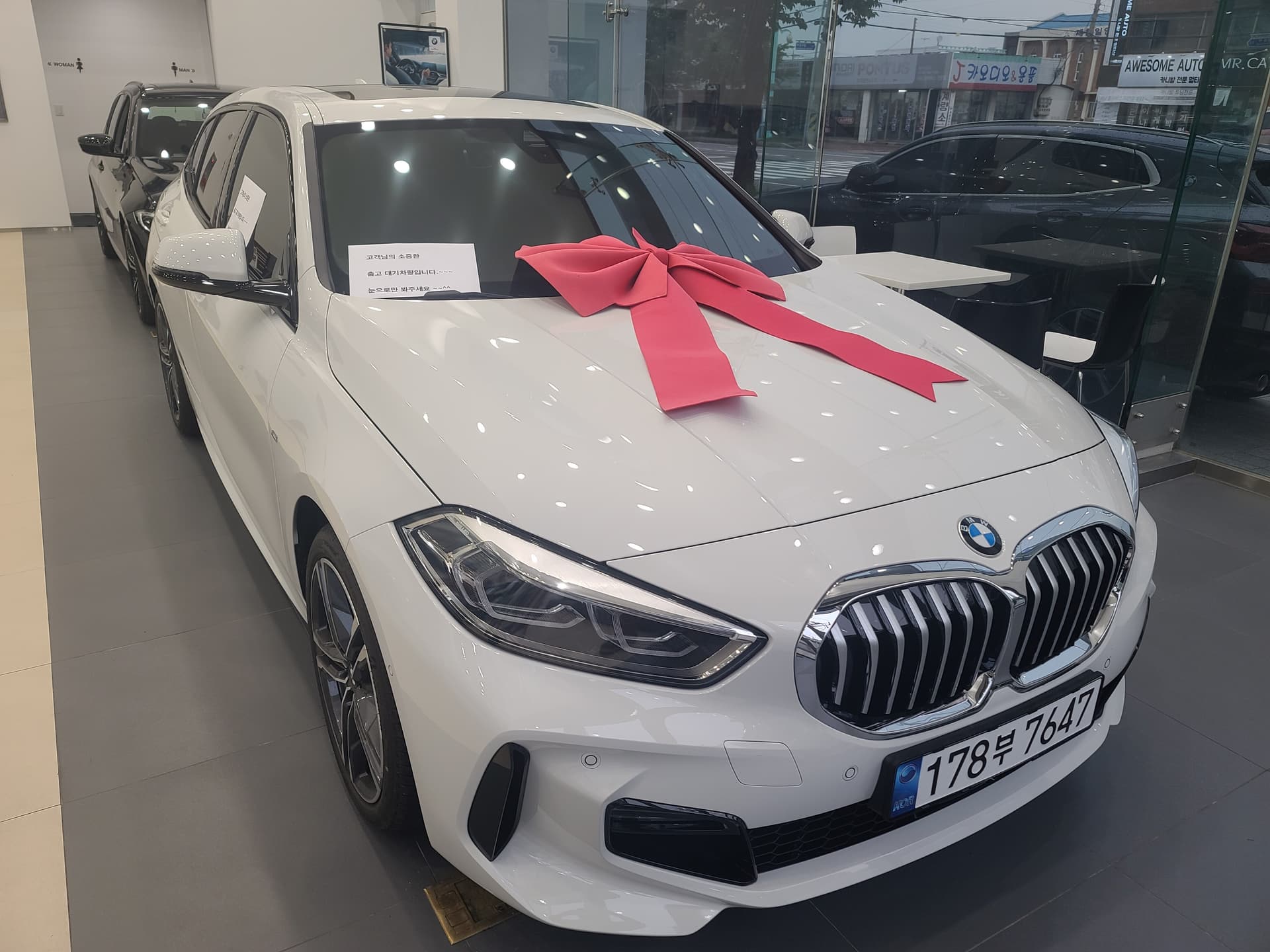 BMW 1시리즈 118d M 스포츠 P2 게시글 썸네일