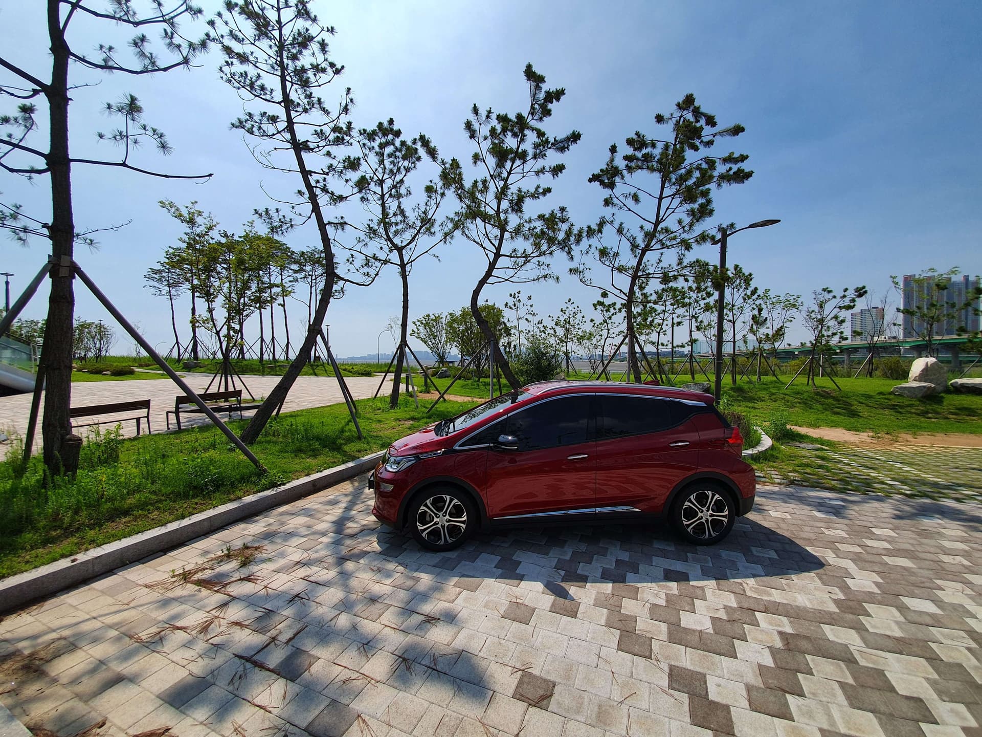 쉐보레 볼트 EV 프리미어 게시글 썸네일