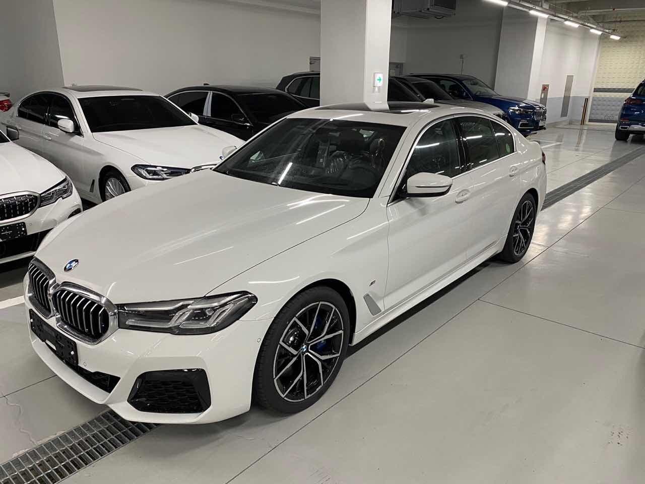 BMW 5시리즈 530i xDrive M 스포츠 패키지 게시글 썸네일