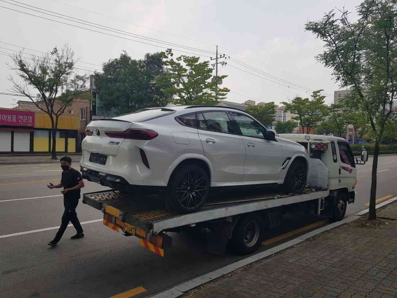 BMW X6M 컴페티션 게시글 썸네일