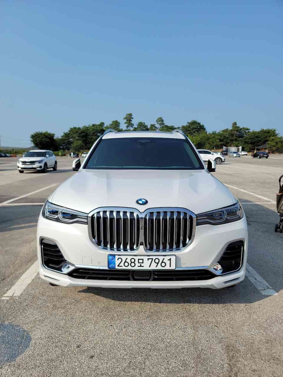 BMW X7 40d xDrive 디자인 퓨어 엑셀런스 7인승 P2 게시글 썸네일