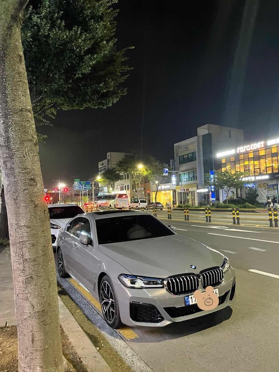 BMW 5시리즈 530e M 스포츠 패키지 P2 게시글 썸네일