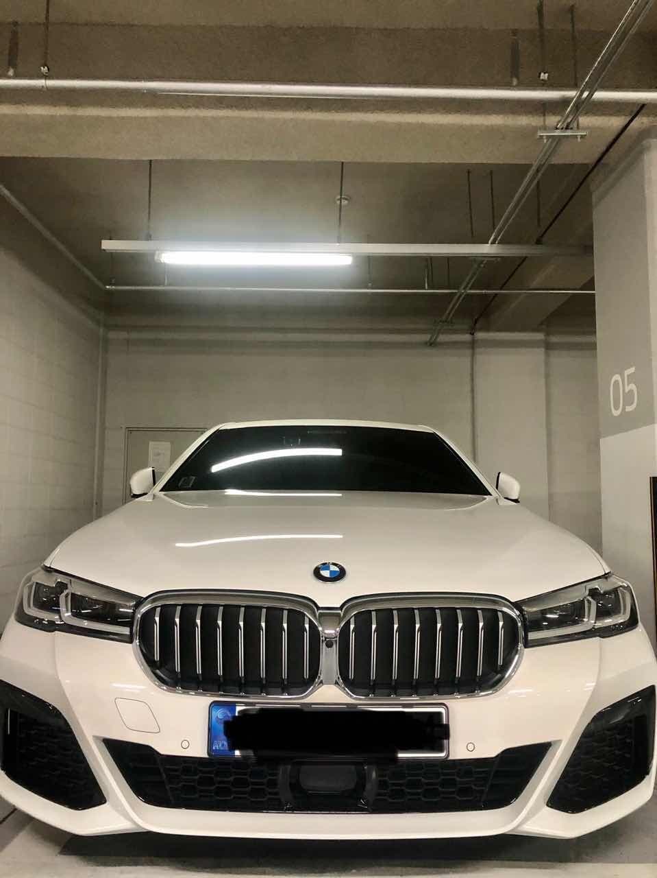 BMW 5시리즈 520i M 스포츠 패키지 OE 게시글 썸네일