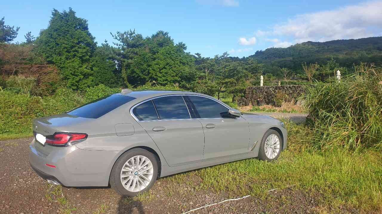 BMW 5시리즈 530e 럭셔리 P2 게시글 썸네일