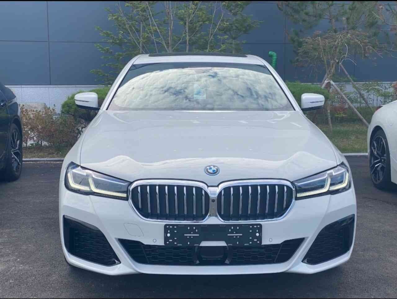BMW 5시리즈 530e M 스포츠 패키지 게시글 썸네일
