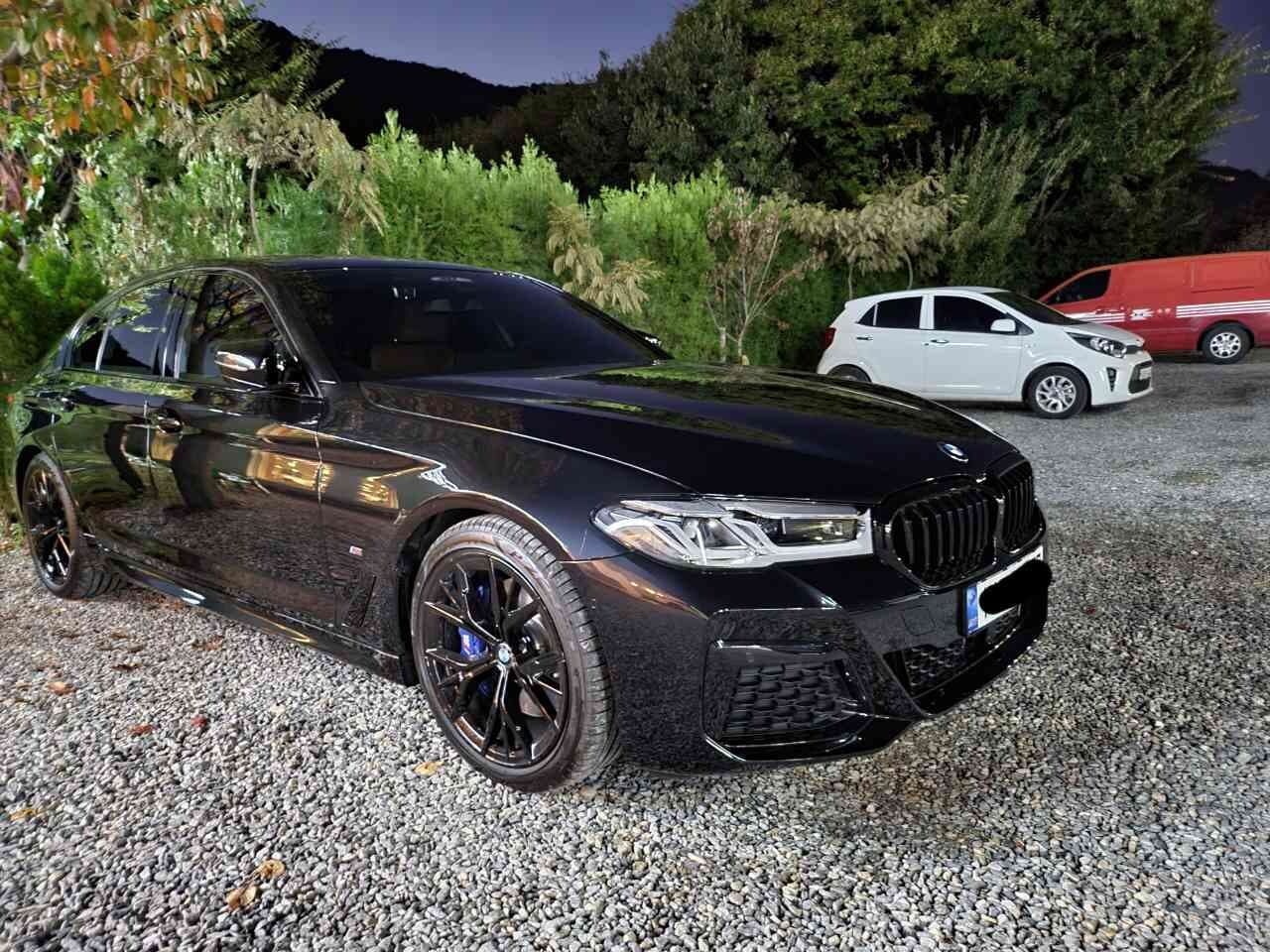 BMW 5시리즈 520i M 스포츠 블랙 수트 게시글 썸네일