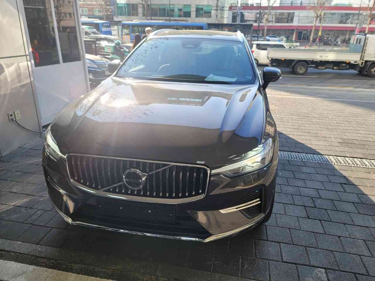 볼보 XC60 B5 인스크립션 게시글 썸네일