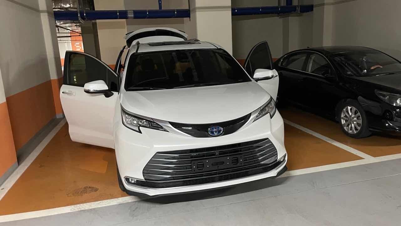 토요타 시에나 하이브리드 2WD 게시글 썸네일