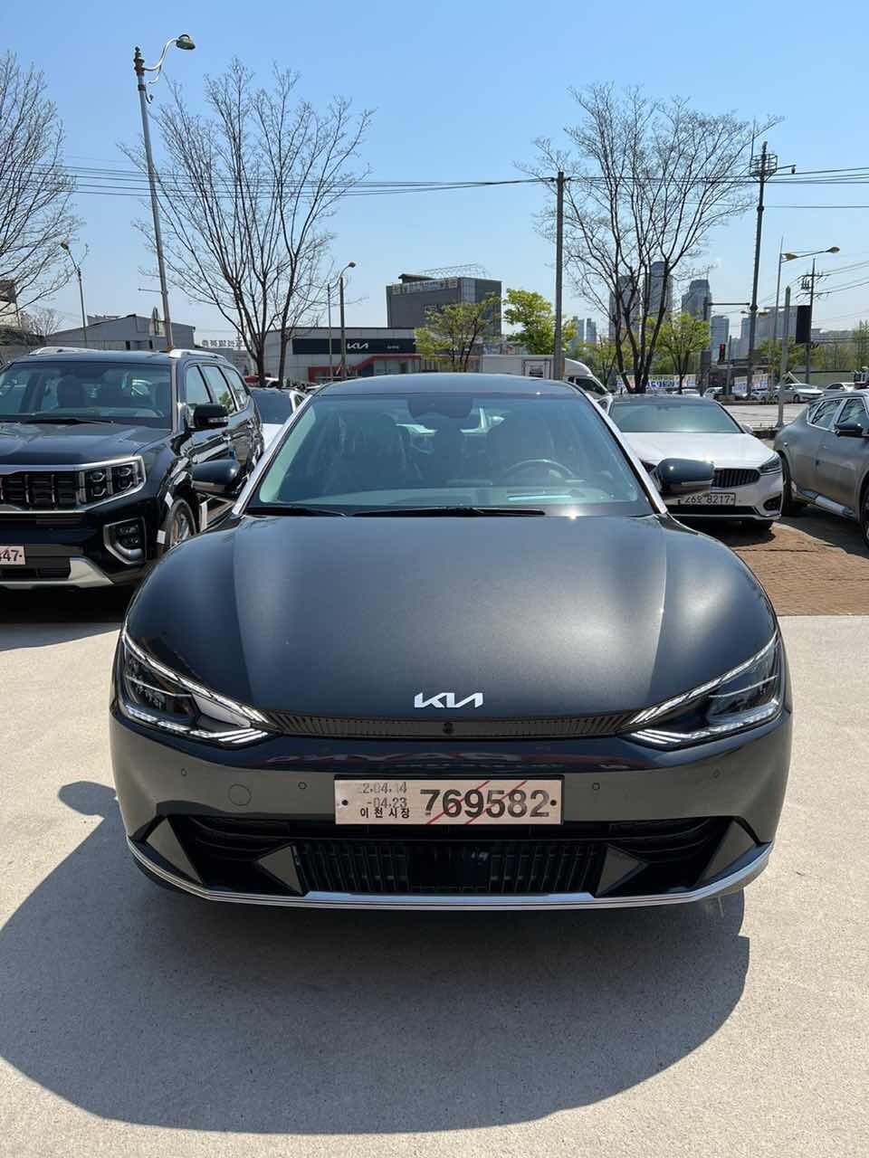 기아 EV6 롱레인지 에어 2WD 게시글 썸네일