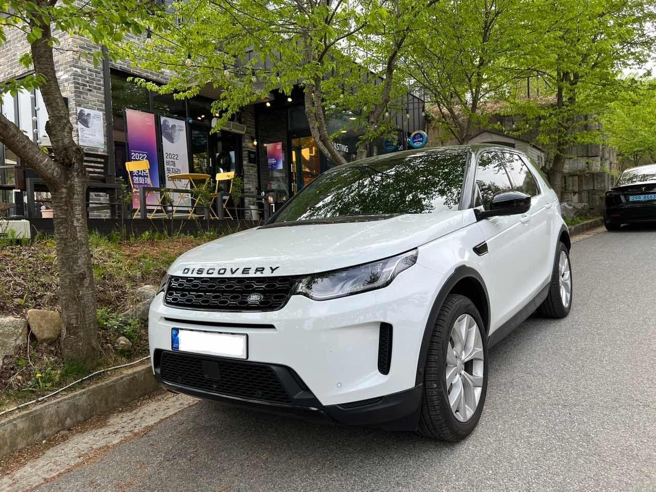 랜드로버 디스커버리 스포츠 P250 SE 게시글 썸네일