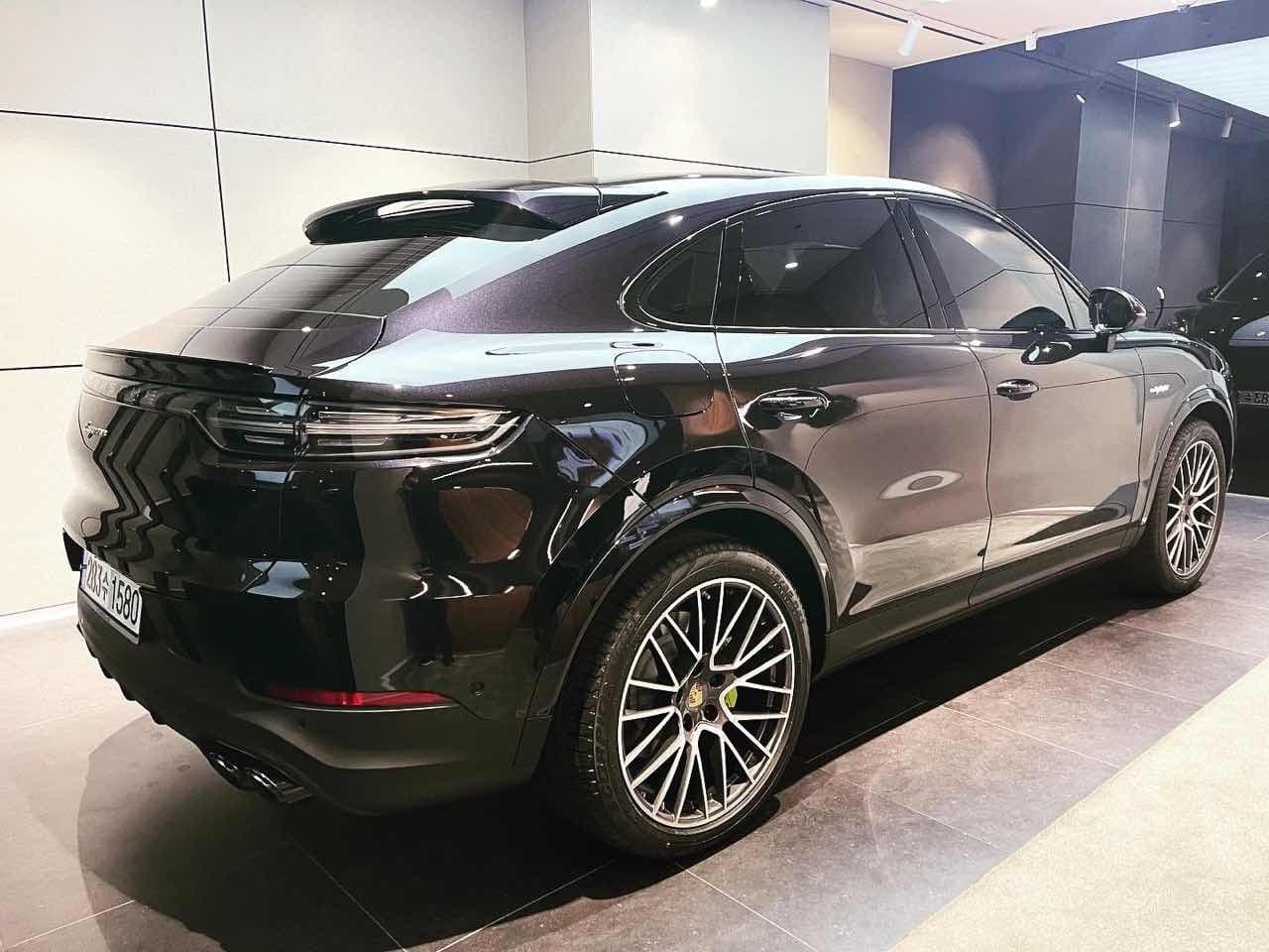 포르쉐 카이엔 쿠페 카이엔 e-하이브리드 쿠페 게시글 썸네일