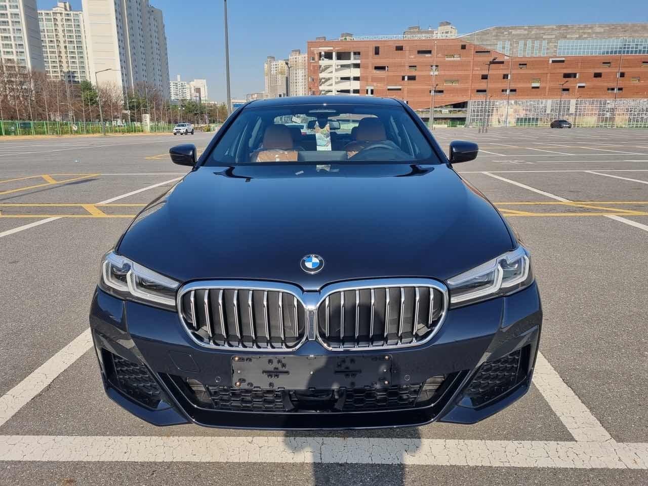 BMW 5시리즈 520i M 스포츠 패키지 P1-1 게시글 썸네일