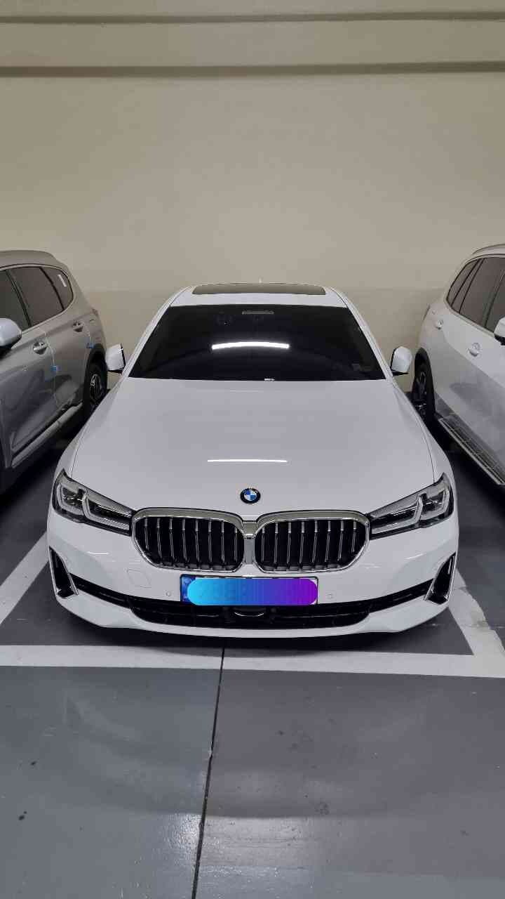 BMW 5시리즈 520i 럭셔리 P1-1 게시글 썸네일