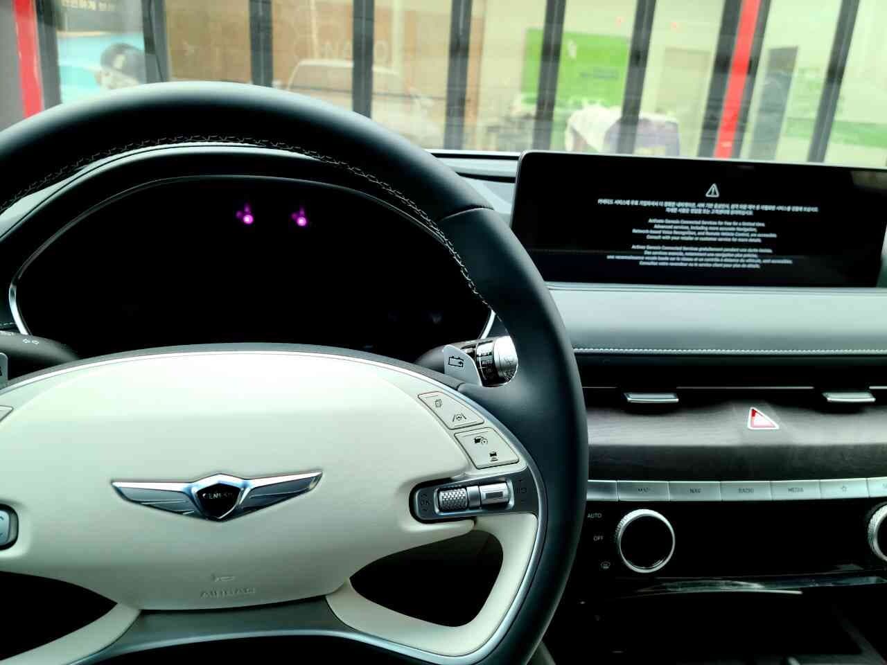 제네시스 일렉트리파이드 G80 e-AWD 파퓰러 패키지 게시글 썸네일