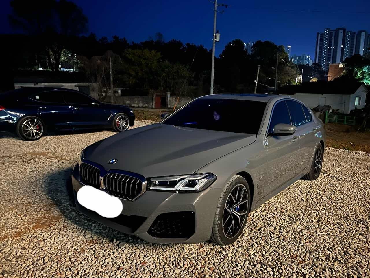 BMW 5시리즈 530i xDrive M 스포츠 패키지 게시글 썸네일