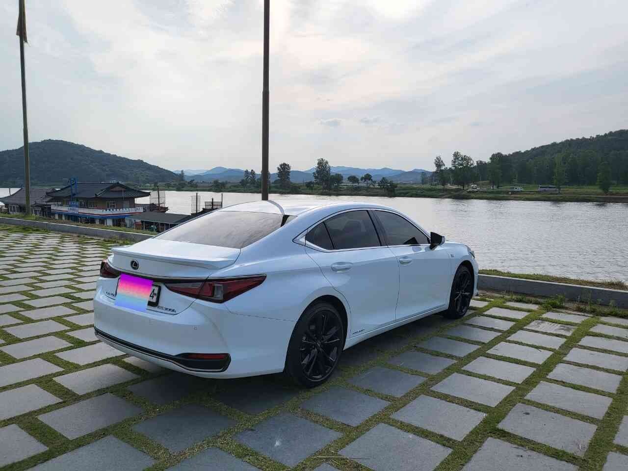 렉서스 ES 300h F 스포츠 게시글 썸네일