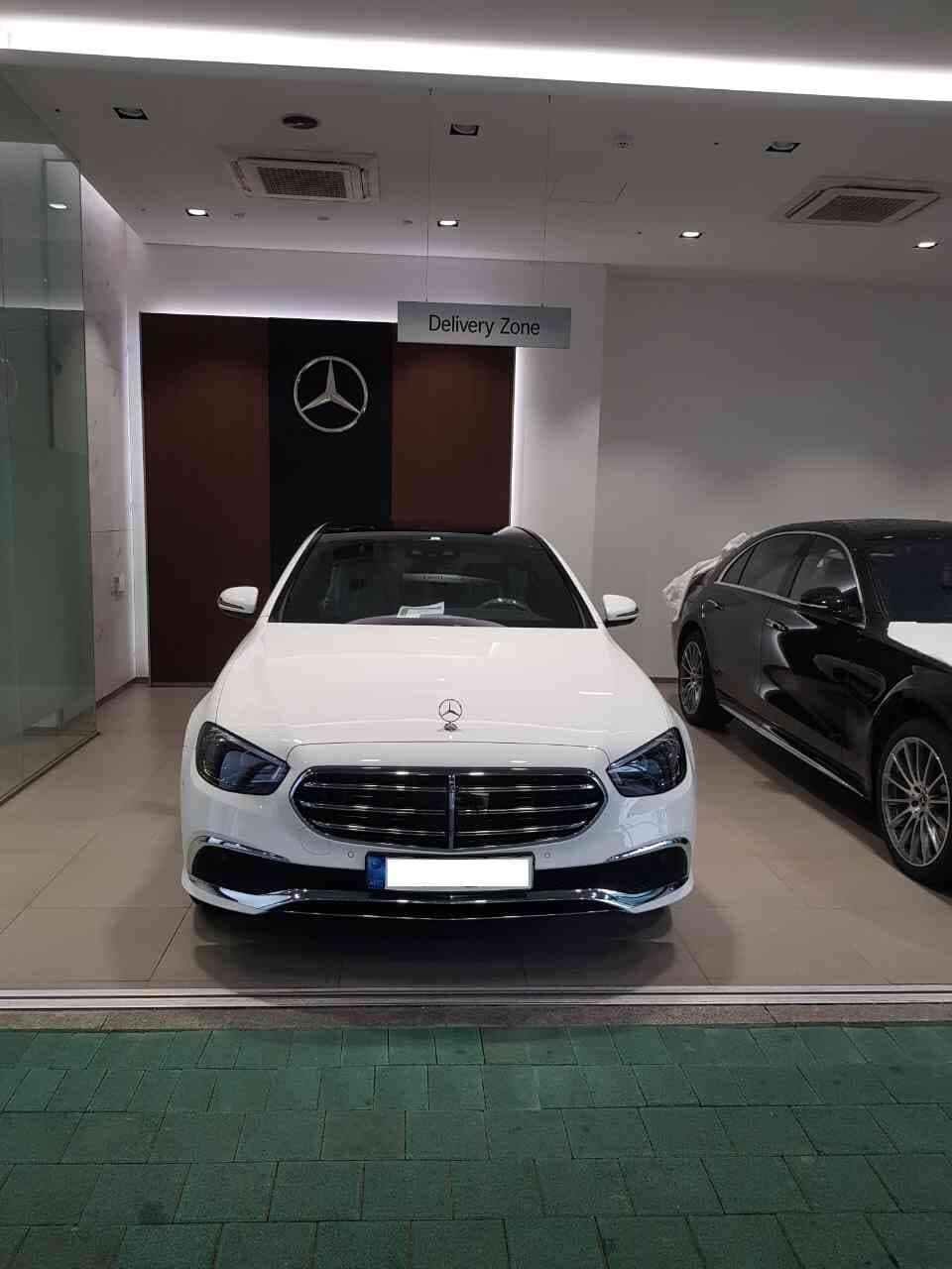 벤츠 E-클래스 E 250 익스클루시브 게시글 썸네일