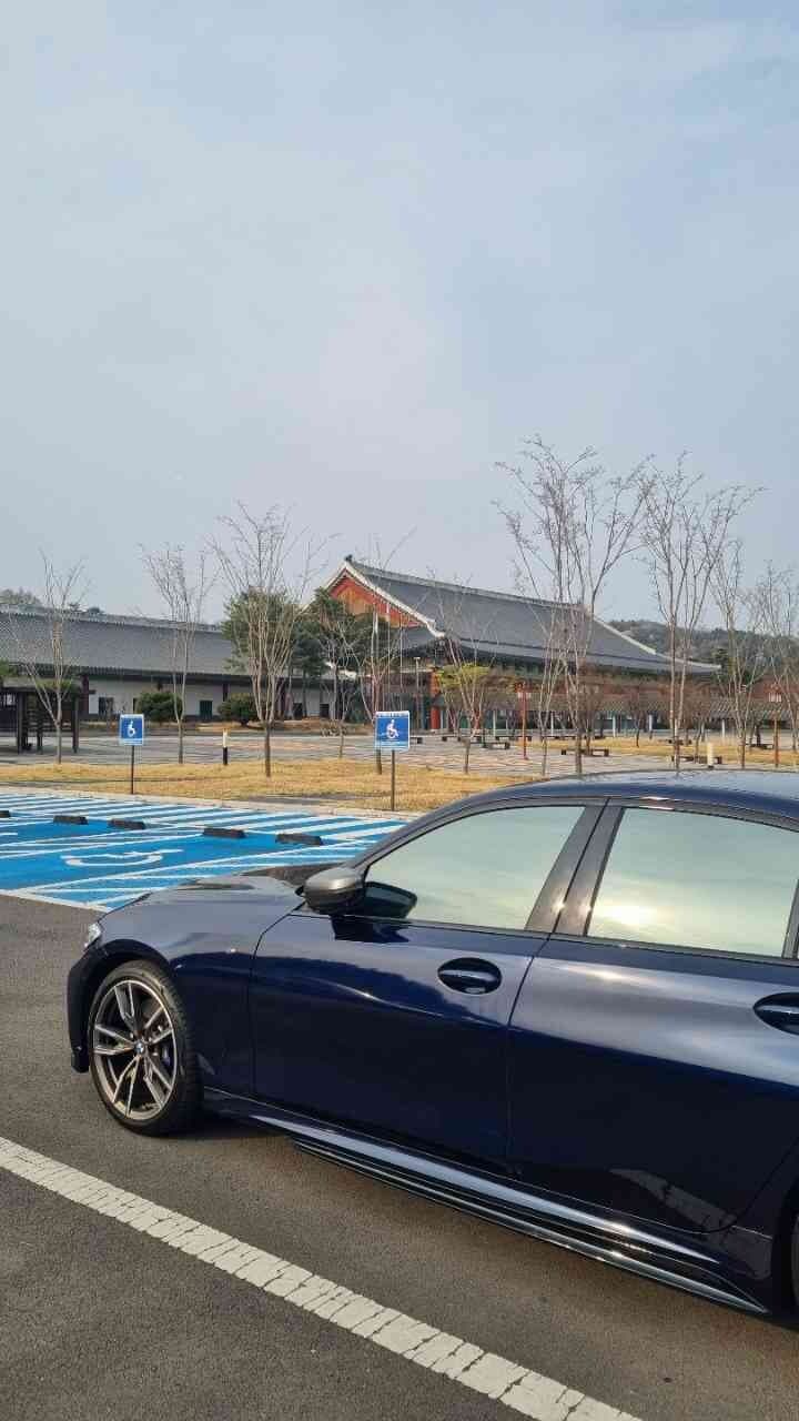 BMW 3시리즈 M340i 게시글 썸네일