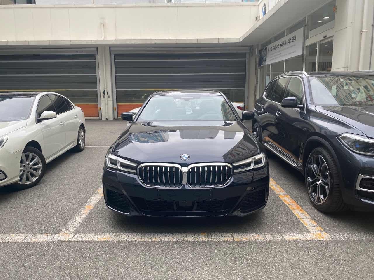 BMW 5시리즈 520i M 스포츠 패키지 게시글 썸네일