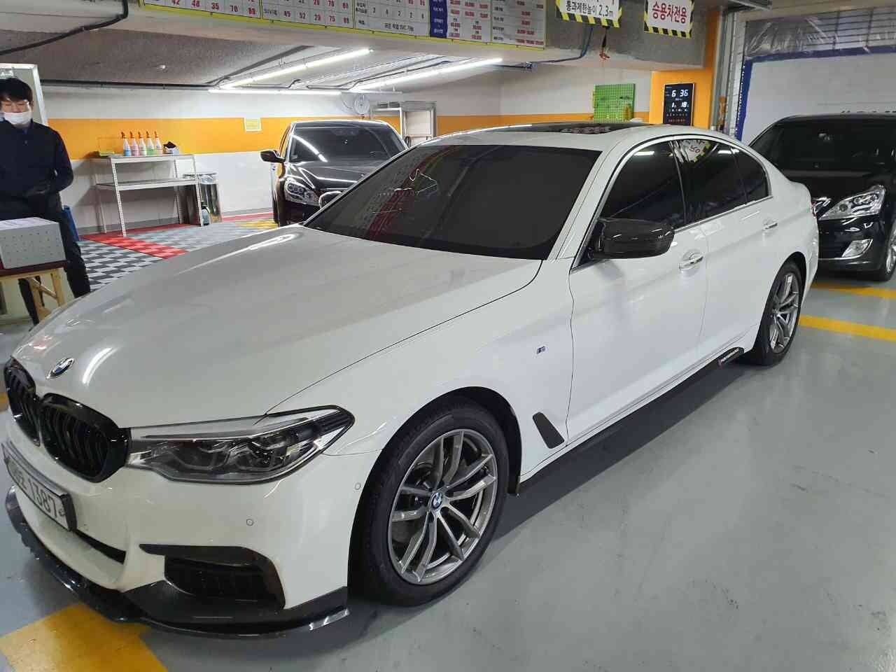 BMW 5시리즈 520d M 스포츠 플러스 게시글 썸네일