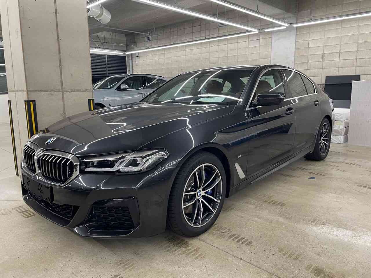 BMW 5시리즈 520i M 스포츠 패키지 P2-2 게시글 썸네일