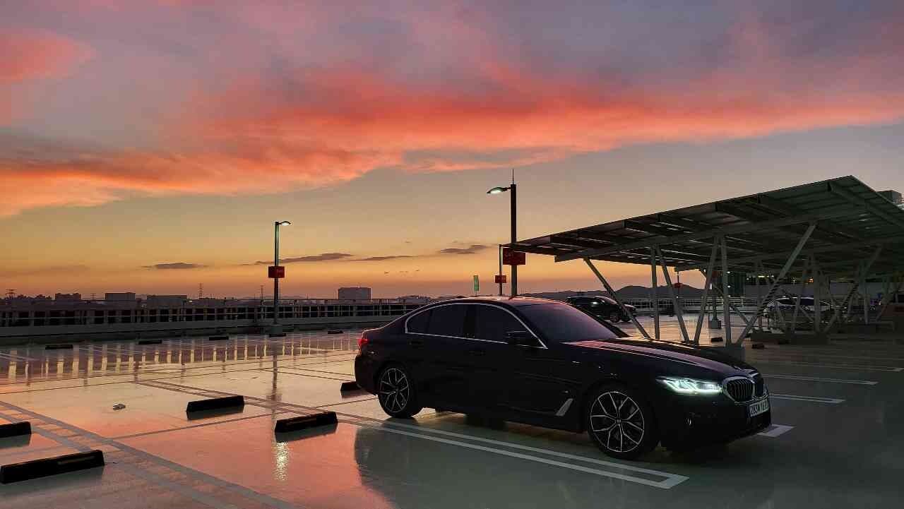 BMW 5시리즈 530i M 스포츠 패키지 P1-1 게시글 썸네일