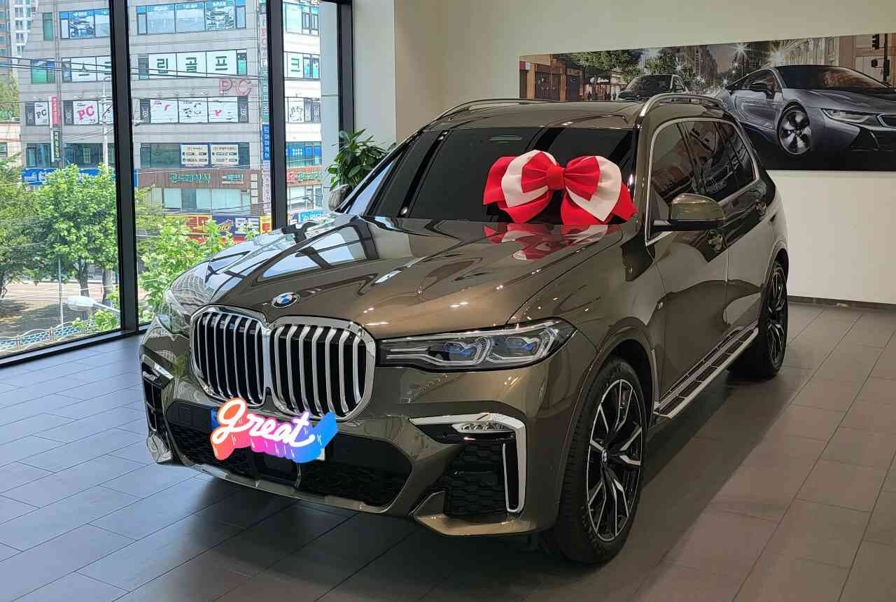 BMW X7 40d xDrive M 스포츠 패키지 P2 게시글 썸네일